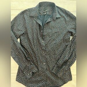 Patterned dress shirt